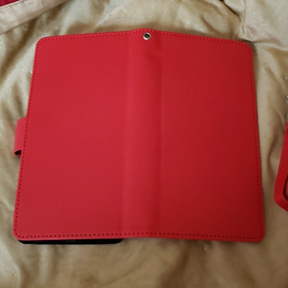 Phone case - Picture 3 of 3